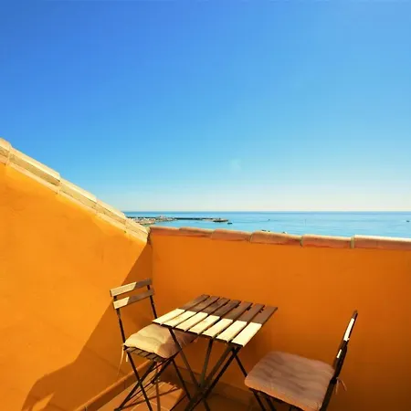 Excepcional Duplex Al Lado De La Playa Y Con Vistas Al Mar *