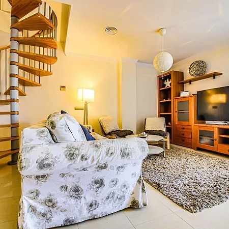 Apartment Excepcional Duplex Al Lado De La Playa Y Con Vistas Al Mar