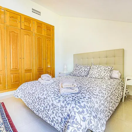 Excepcional Duplex Al Lado De La Playa Y Con Vistas Al Mar